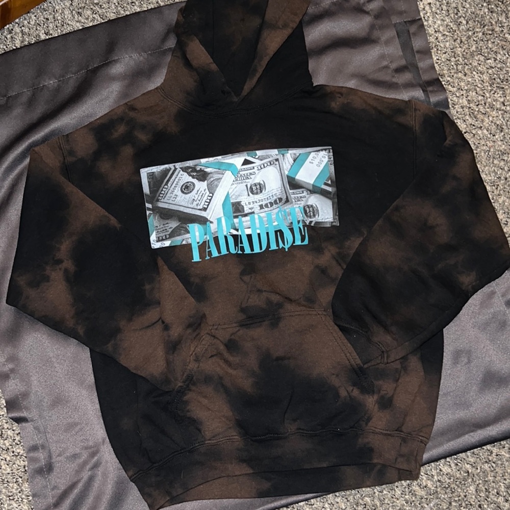 Graphic hoodies